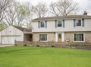 7444 Oak Dr, Poland, OH
