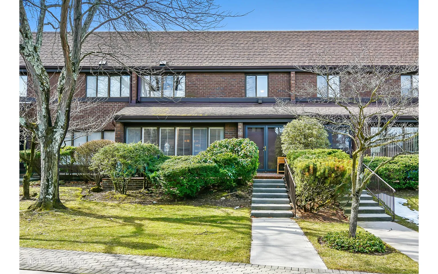 60 Acorn Ponds Dr photo 1