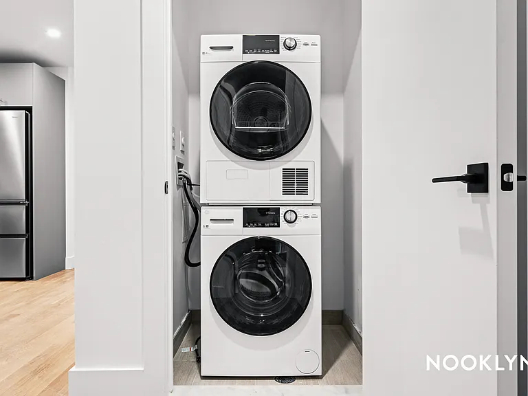 45 Lenox Rd #4D — Photo 14