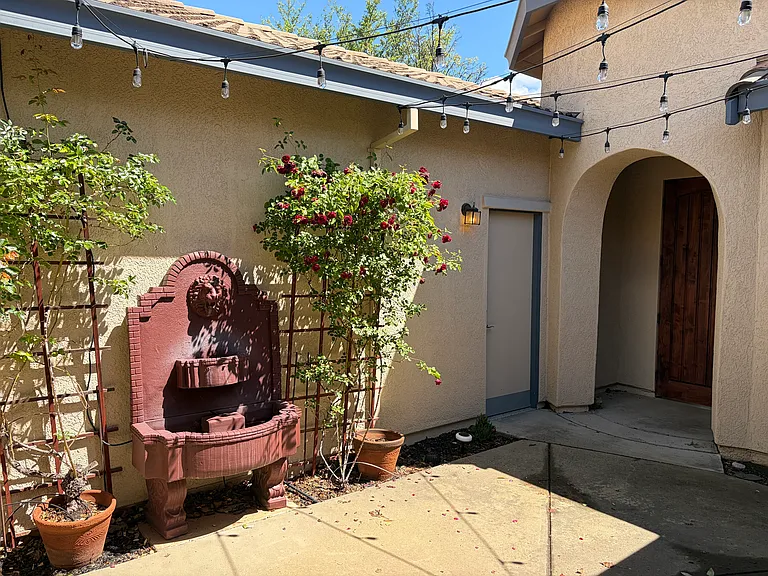 5028 Garlenda Dr — Photo 19