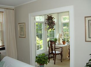 20 Grotto Ave, Providence, RI 02906