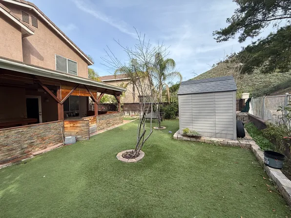 16222 Blue Haven Ct, Riverside, CA 92503