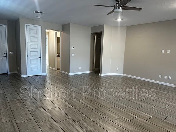 5th image of 16562 W Charlotte Dr
