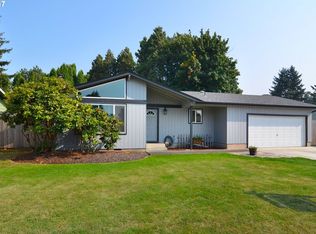 1165 Dondea St, Springfield, OR 97478