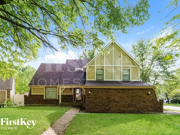 14707 S Murray Ln, Olathe, KS 66062