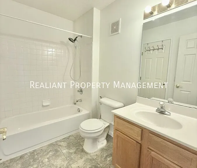 808 William Howard Taft Rd — Photo 14