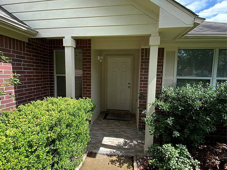 2818 Orchid Tree Ln — Photo 2