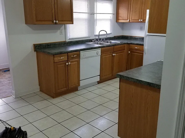 71 Downs Ln — Photo 2