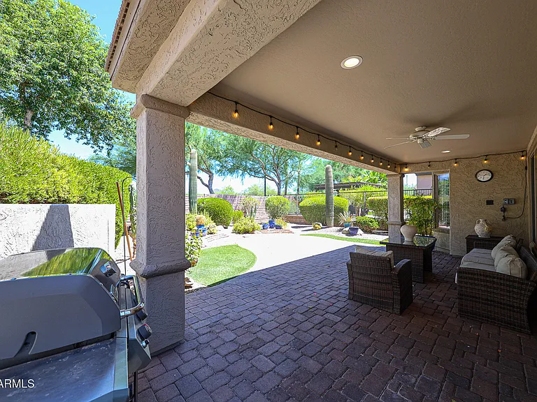 12882 W Katharine Way — Photo 4