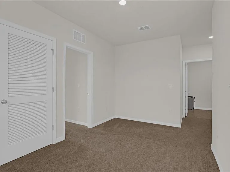 1444 Berry Ln — Photo 11