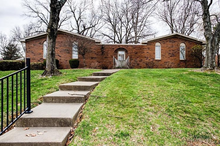 1st image of 4599 Crestwood Ct