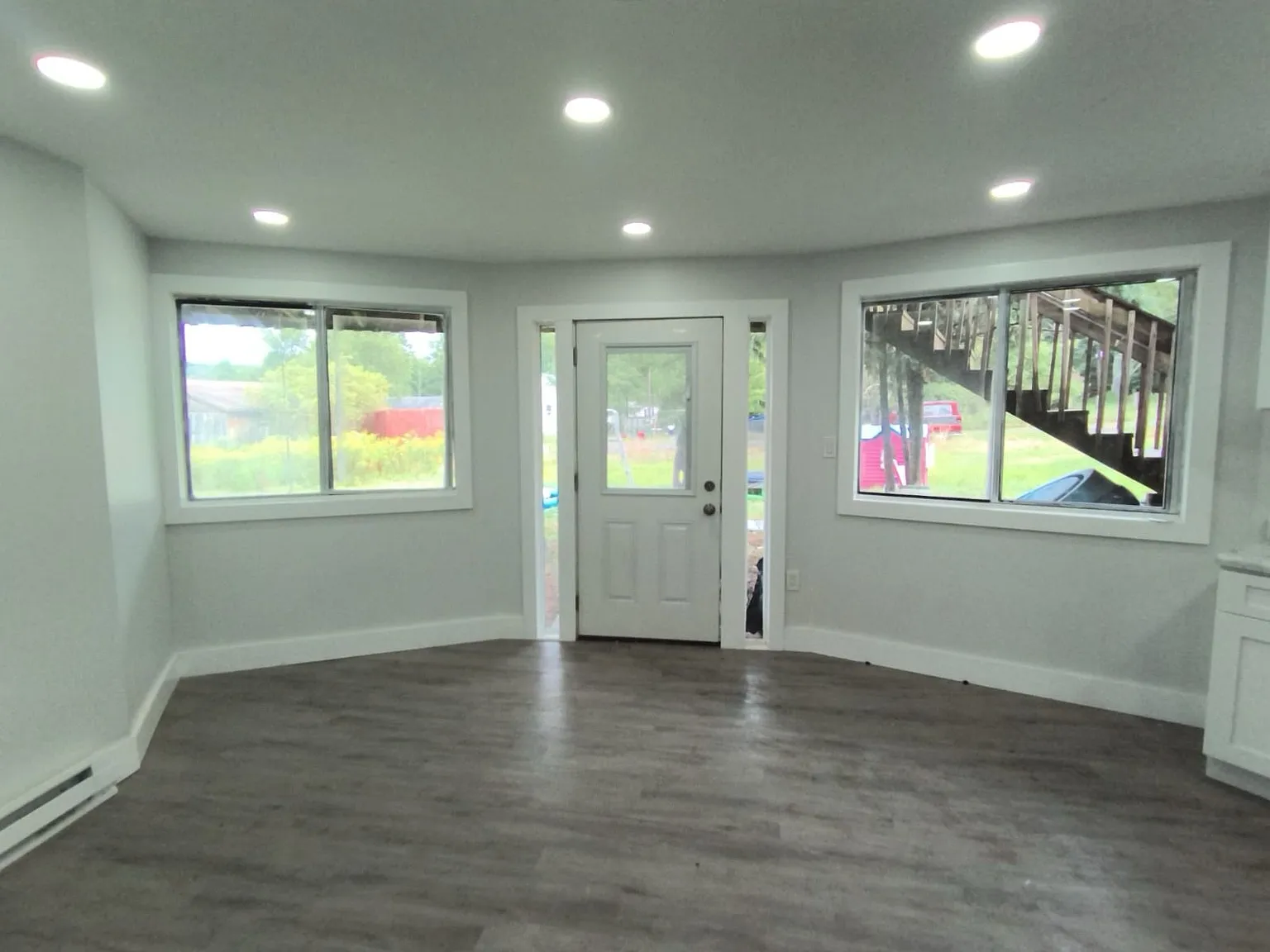 2 bed, $1,300 — Photo 3