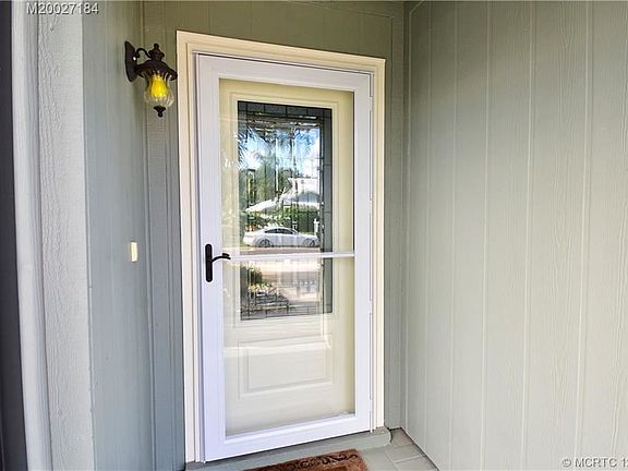 3rd image of 6727 SE Yorktown Dr