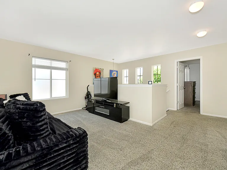 7843 Sandy Springs Point — Photo 17
