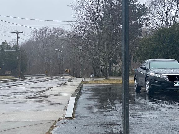4th image of 108 South St