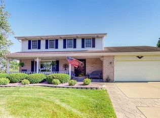 960 Harmoni Ln, New Lenox, IL 60451