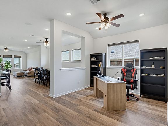 5th image of 5329 Waterview Ct