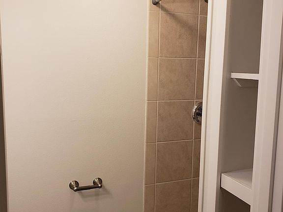 2nd image of 11307 D St E
