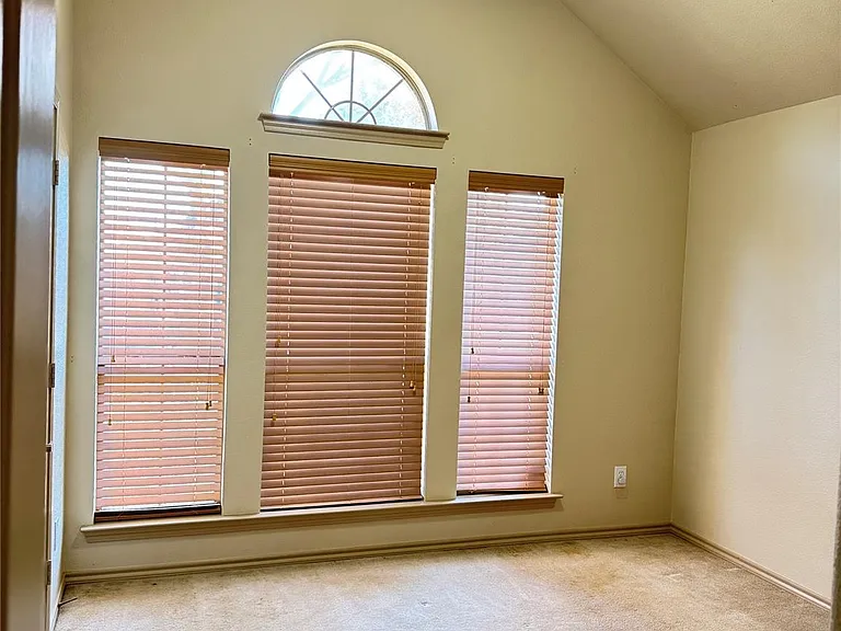 7704 Fallen Antler Pl — Photo 22