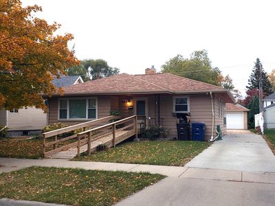1028 E 4th Ave, Mitchell, SD, 57301