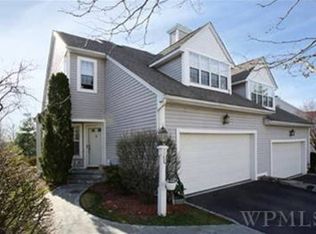 11 Roundtop Rd, Yonkers, NY 10710