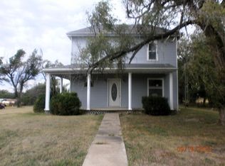 1135 Eden Rd, Abilene, KS 67410