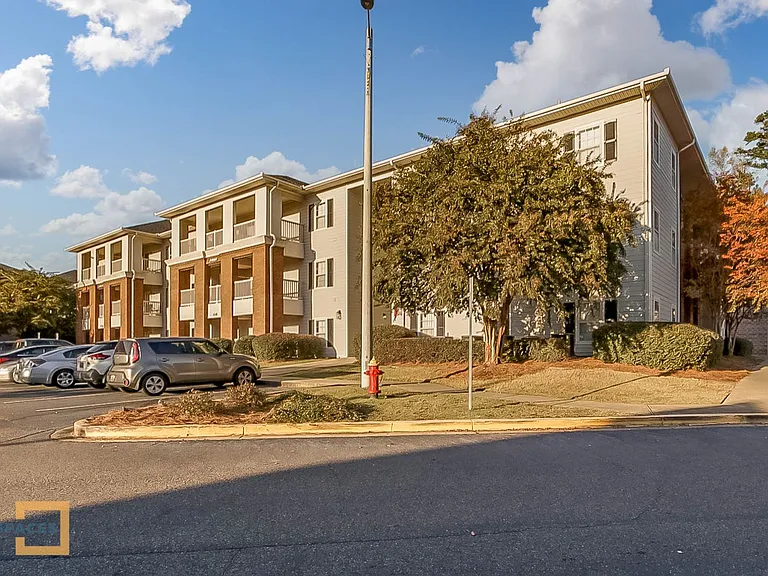 3218 Veterans Memorial Pkwy #3X3 — Photo 50