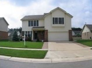 20951 Busenbark Ln, Brownstown, MI 48183