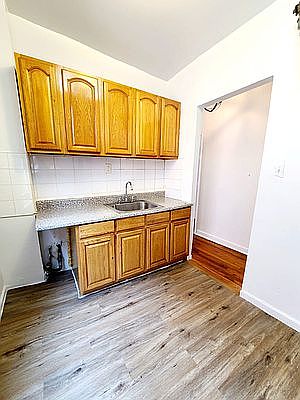 2nd image of 3030 Holland Ave #7A