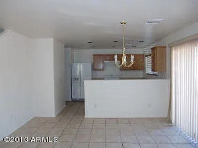 4 bed, 2430 sqft, $2,499 — Photo 3