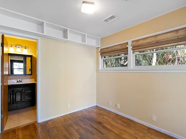 300 Old Ranch Rd — Photo 21