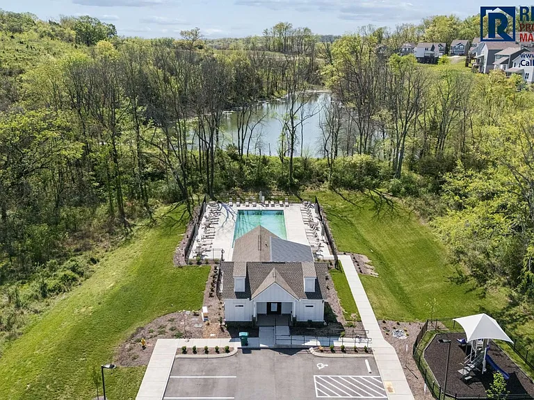 2232 Robert Gwynne Dr — Photo 32