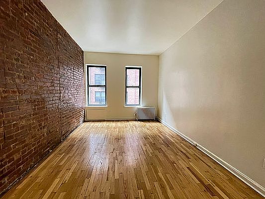 1st image of 220 E 29th St #2F26