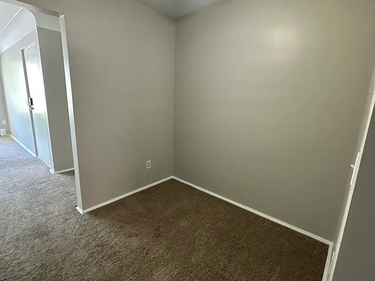 9495 Reading Rd — Photo 7