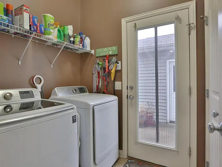 5986 Trumhall Ave — Photo 7