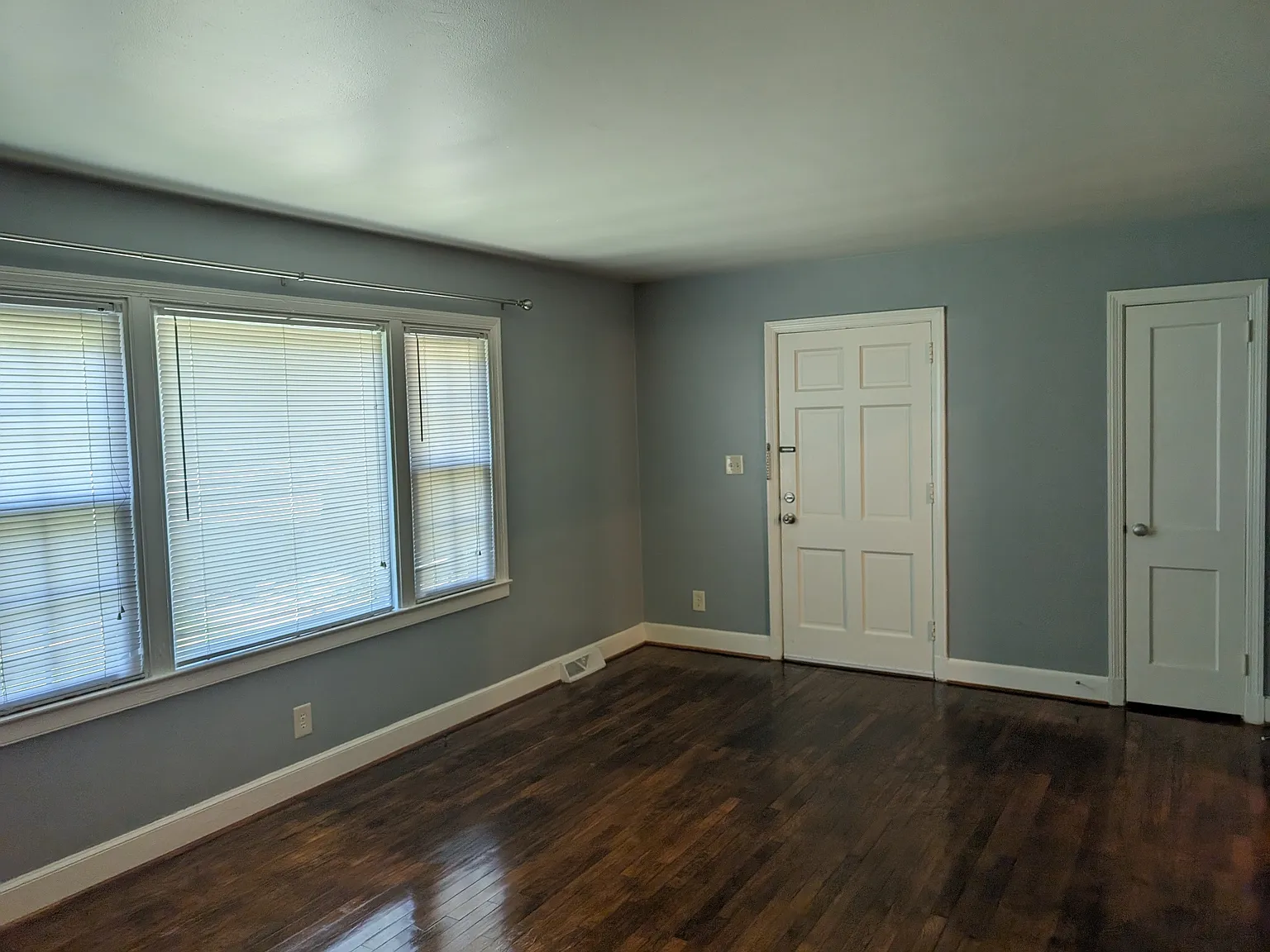 1402 Whilden Pl — Photo 2