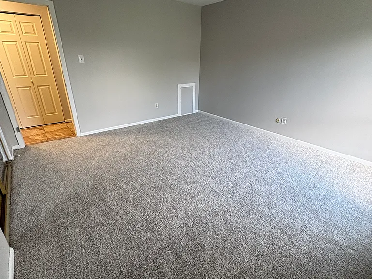 606 Alpine Ct — Photo 9