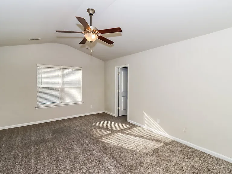 1017 Helms Rd — Photo 10