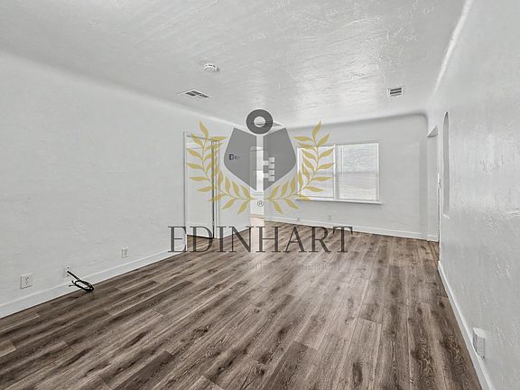 3rd image of 3049 E McKinley Ave