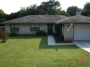 110 Secluded Oaks Ln, Kerrville, TX 78028