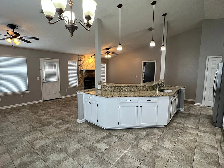 7820 Collins Ridge Blvd E — Photo 4