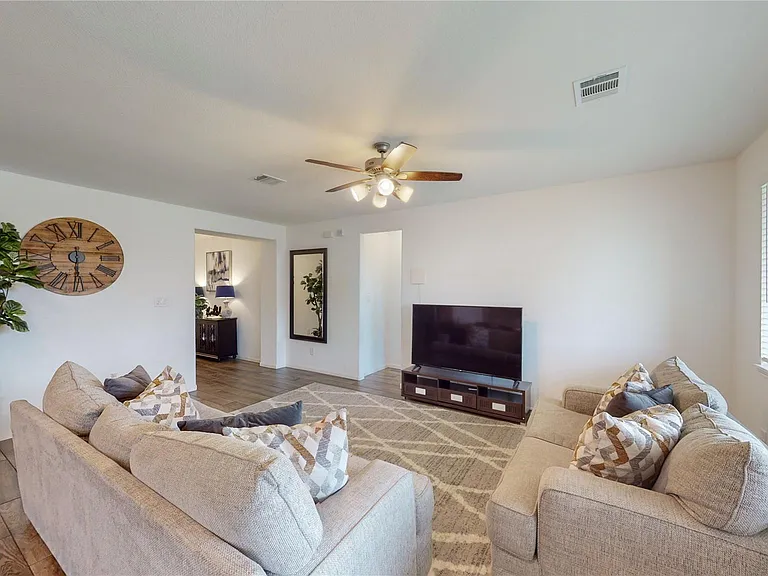 31415 Whitcombe Summit Way — Photo 3