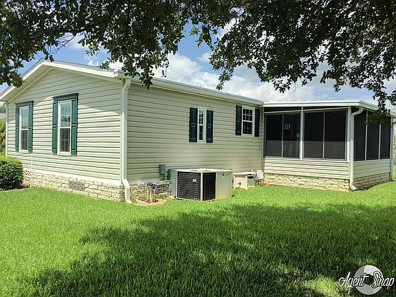 Florida room at rear