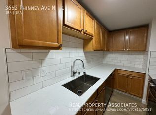 3652 Phinney Ave N #1, Seattle, WA 98103