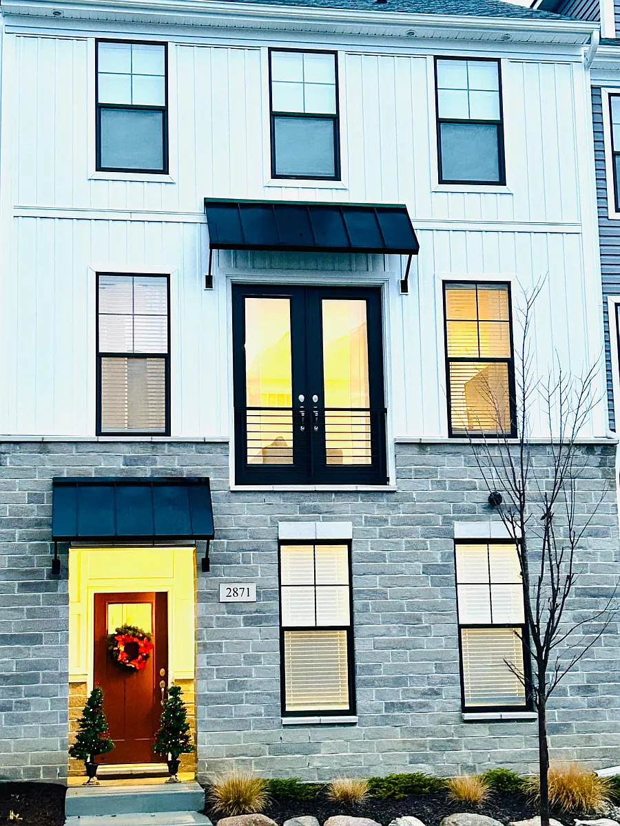 Building Photo - 2871 Rayfield Ave