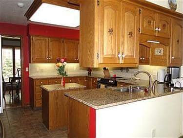 5th image of 4712 Wildflower Ln