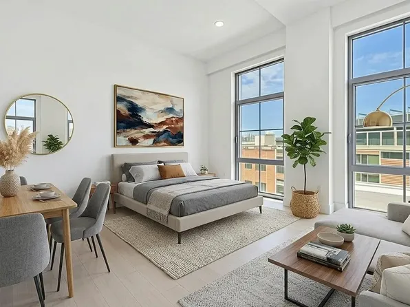 658 Driggs Ave APT 3B, Brooklyn, NY 11211