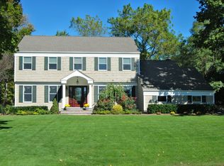 7 Tuthill Ct, Miller Place, NY 11764