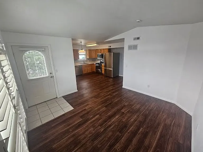 1662 S Deframe St #C7 — Photo 5