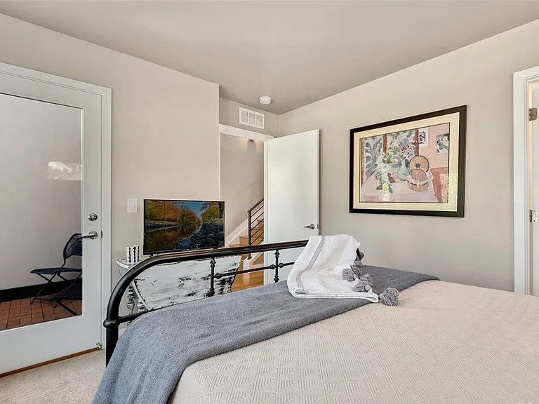 2764 S Bannock St — Photo 16